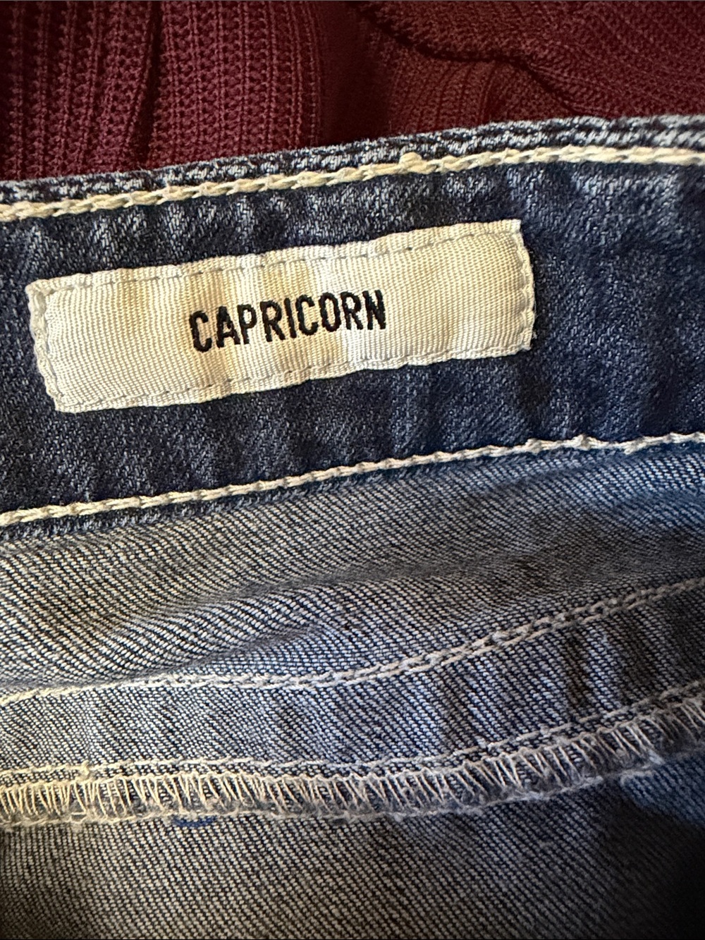 Buckle Daytrip Medium Wash Denim Jeans with Contrast Stitching - Picture 2 of 7